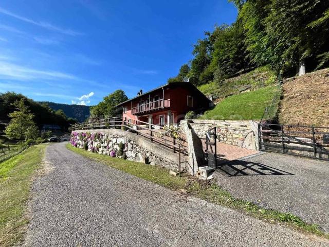 Villa Indipendente in vendita a Cellio con Breia, Piemonte