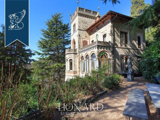 Villa Indipendente in vendita a Varese, Lombardia