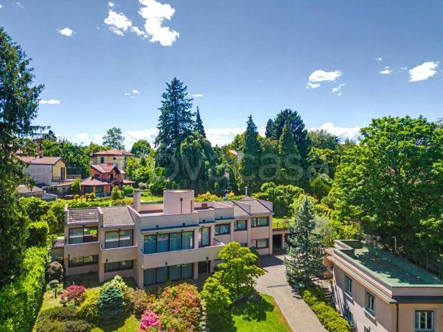 Villa Indipendente in vendita a Robarello, Varese