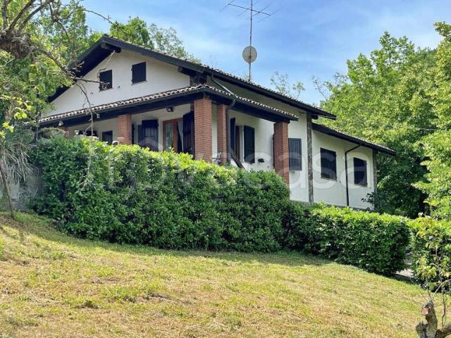 Villa Indipendente in vendita a Varzi, Lombardia