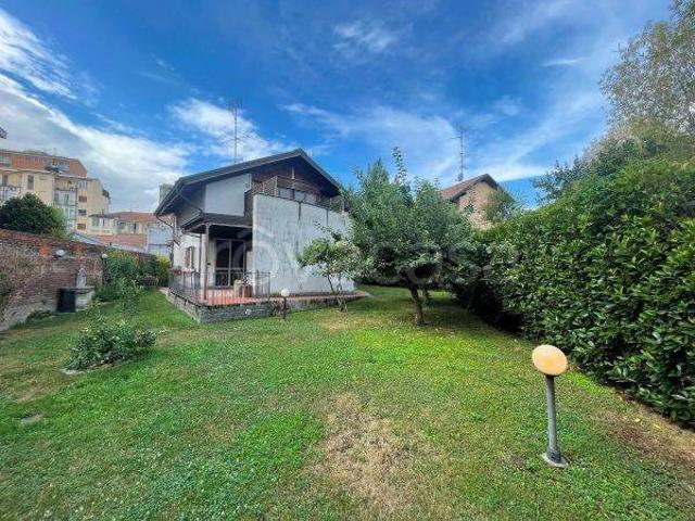 Villa Indipendente in vendita a L'Isola, Piemonte