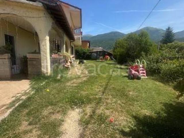 Villa Indipendente in vendita a Vico Nel Lazio, Lazio