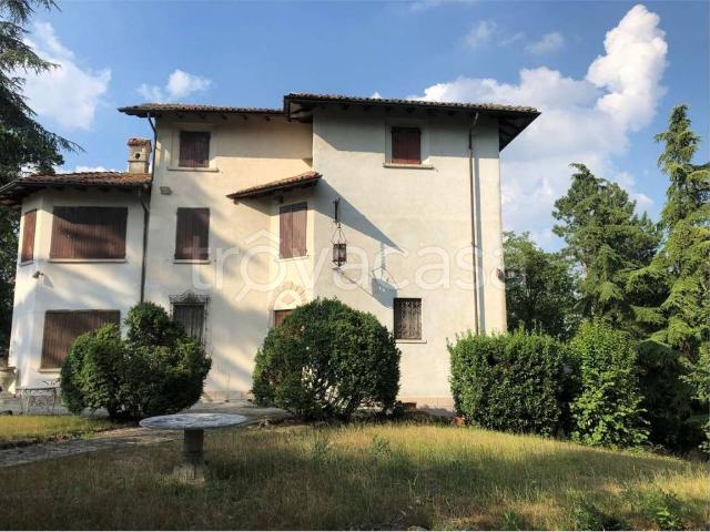 Villa Indipendente in vendita a Ziano Piacentino, Reggio Emilia