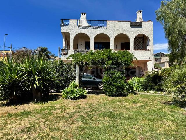 Villa Indipendente in vendita a Vampolieri, Aci Catena