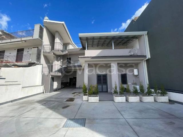 Villa Indipendente in vendita a Loreto, Acireale