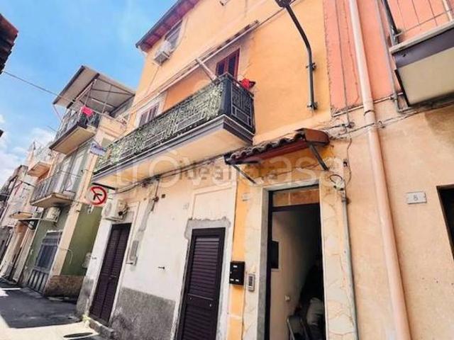 Villa Indipendente in vendita a Adrano, Sicilia