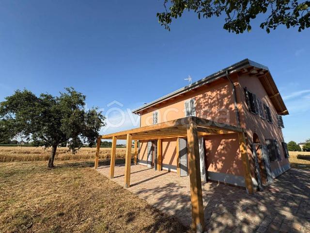 Villa Indipendente in vendita a Unione Alto Ferrarese, Cento