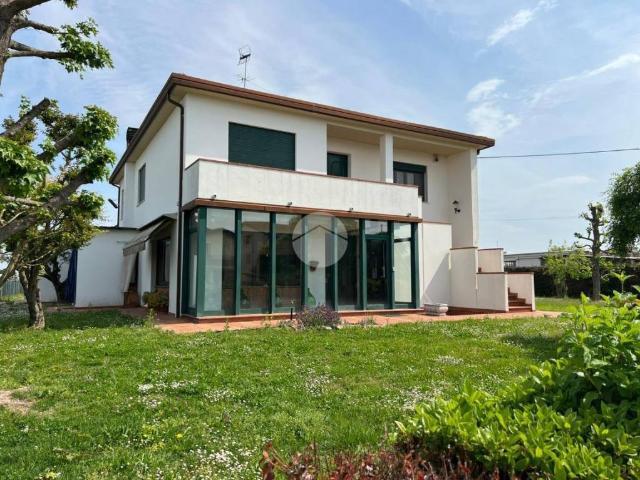 Villa Indipendente in vendita a Mandriola, Albignasego