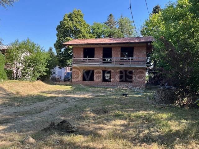 Villa Indipendente in vendita a Piemonte, Alessandria