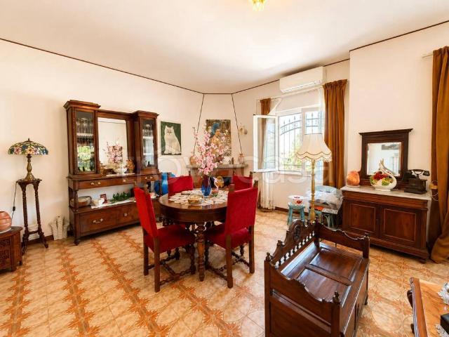 Villa Indipendente in vendita a Lido di Marechiaro, Roma Capitale