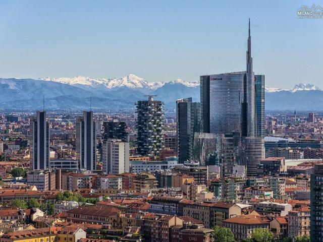 Villa Indipendente in vendita a Arcore, Lombardia