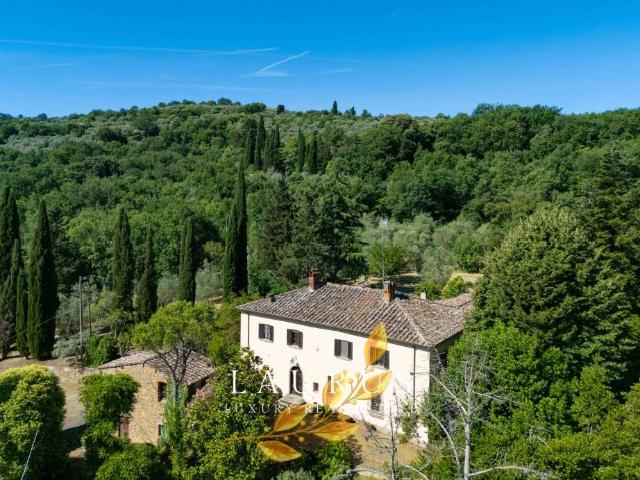 Villa Indipendente in vendita a La Pace, Palazzo Del Pero