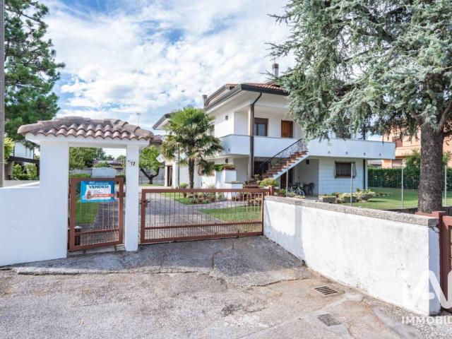 Villa Indipendente in vendita a Ariano Nel Polesine, Veneto