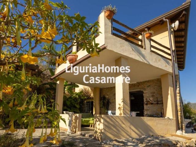 Villa Indipendente in vendita a Taggia, Liguria