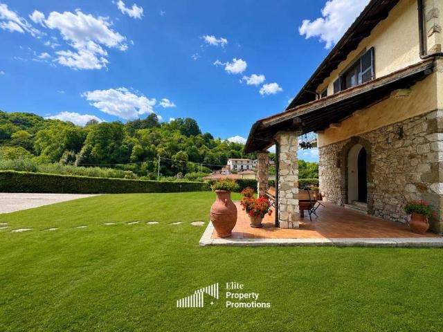 Villa Indipendente in vendita a Roma Capitale, Lazio