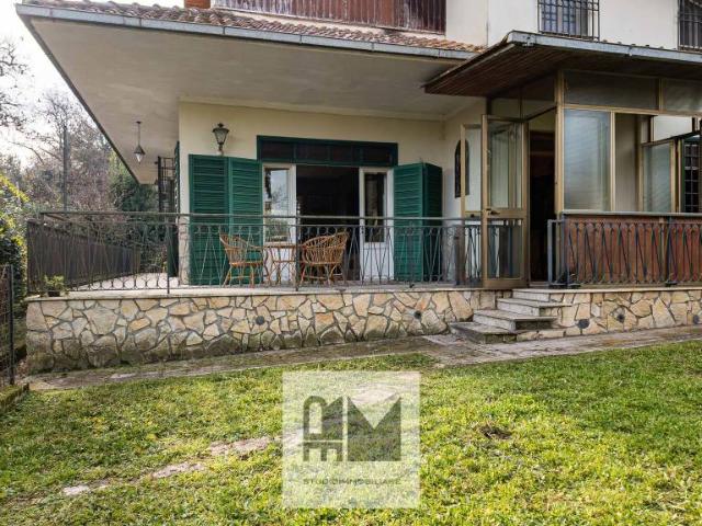 Villa Indipendente in vendita a Macere, Roma Capitale