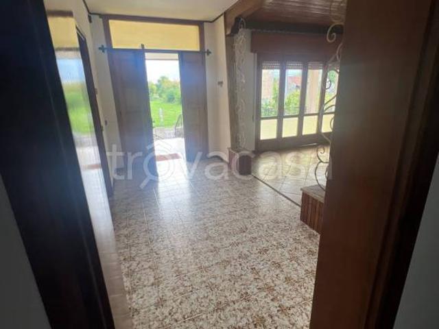 Villa Indipendente in vendita a Azzano Decimo, Pordenone / Pordenon