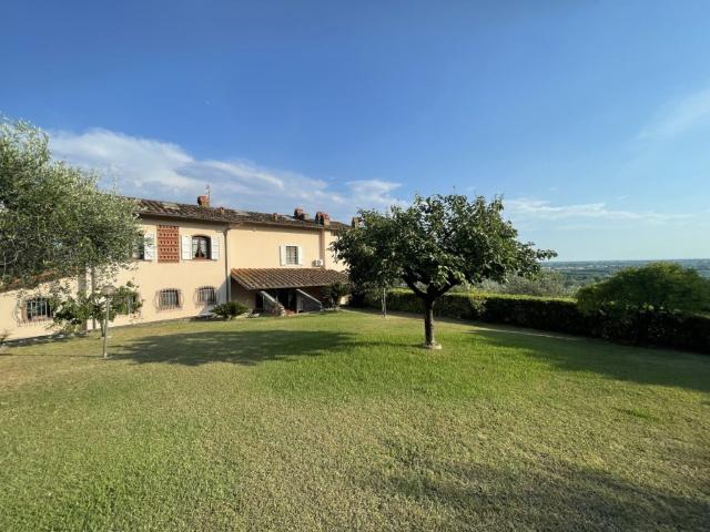Villa Indipendente in vendita a Massarosa, Toscana