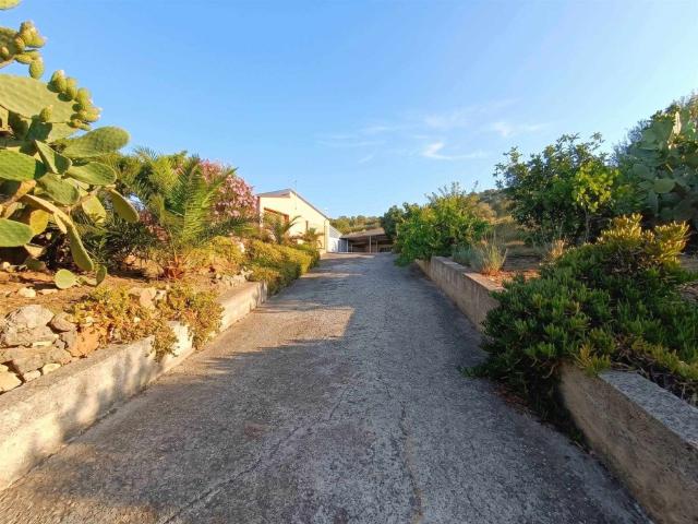 Villa Indipendente in vendita a Assoro, Sicilia