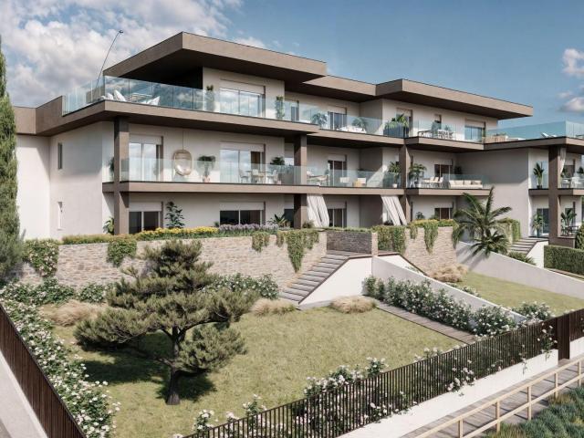 Appartamento in vendita a Desenzano Del Garda, Lombardia
