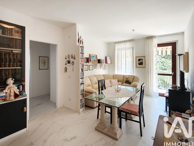 Appartamento in vendita a Centro, Marche