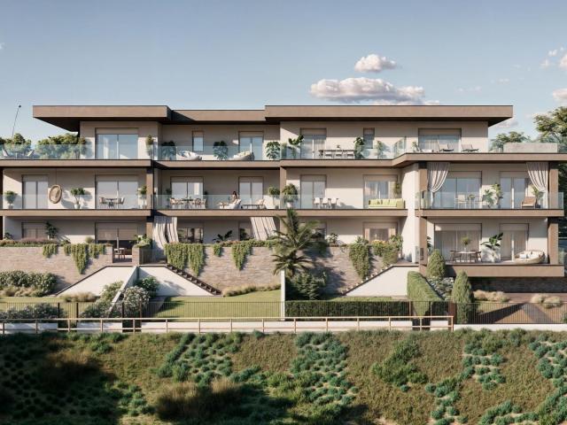 Appartamento in vendita a Desenzano Del Garda, Lombardia