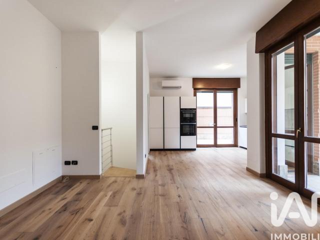 Appartamento in vendita a Municipio 9, Milano