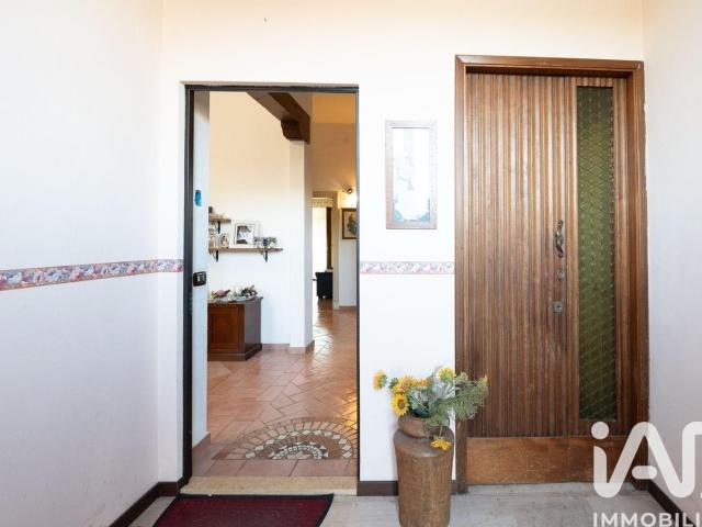 Appartamento in vendita a La Villa, Campi Bisenzio