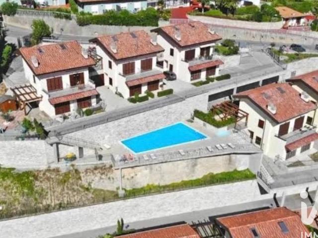 Appartamento in vendita a Comunità Montana Parco Alto Garda bresciano, Tremosine