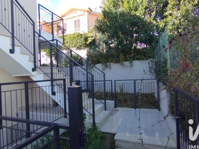 Casa in vendita a Marche, Ancona