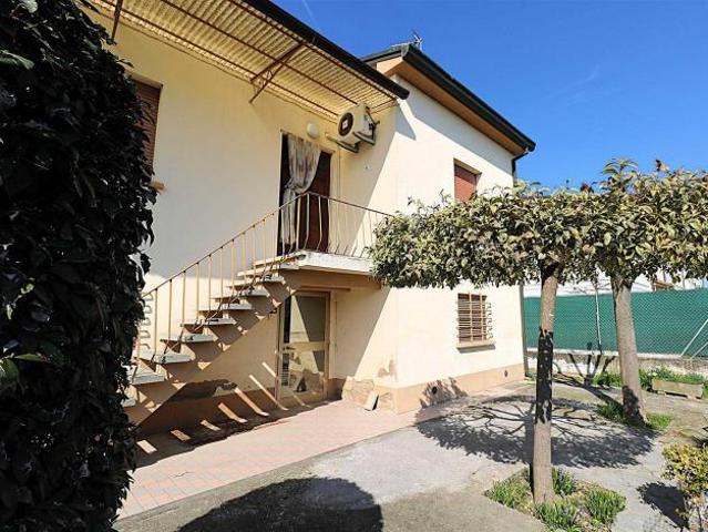 Villa Indipendente in vendita a Unione dei comuni della Bassa Romagna, Sant'agata Sul Santerno