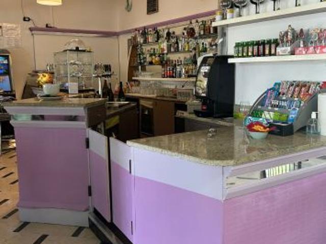 Locale Commerciale in vendita a Montichiari, Lombardia