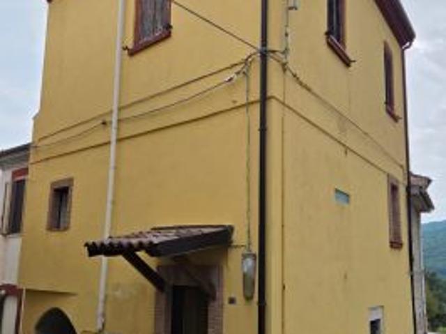 Appartamento in vendita a Sessano Del Molise, Molise