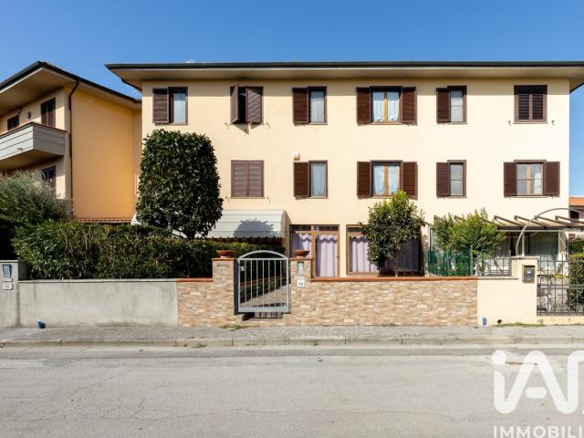 Casa in vendita a Case Bianche, Calcinaia