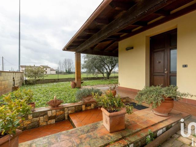 Casa in vendita a Marciana, Cascina