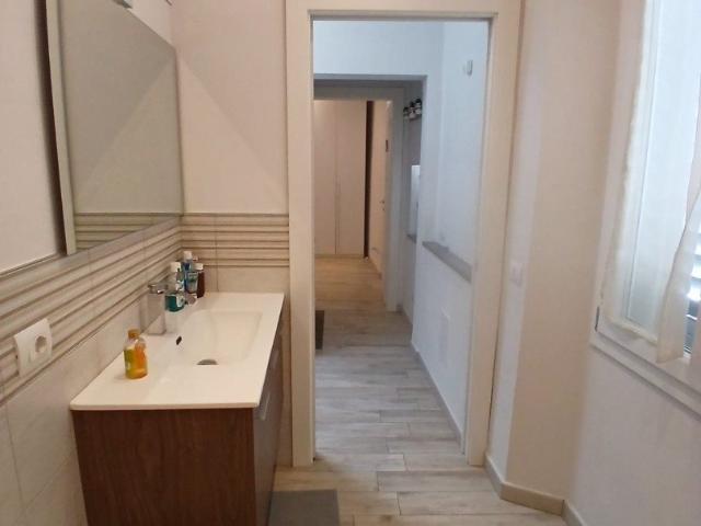Casa in vendita a La Villa, Campi Bisenzio