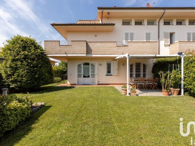 Casa in vendita a Altopascio, Toscana