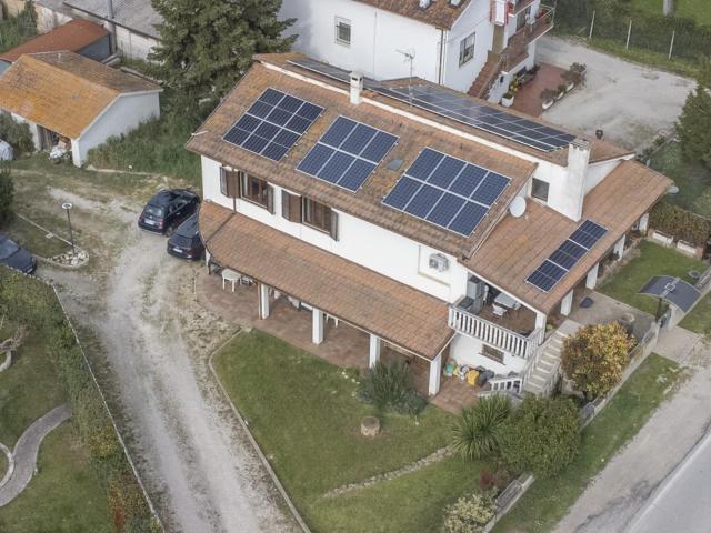 Casa in vendita a Marche, Fermo