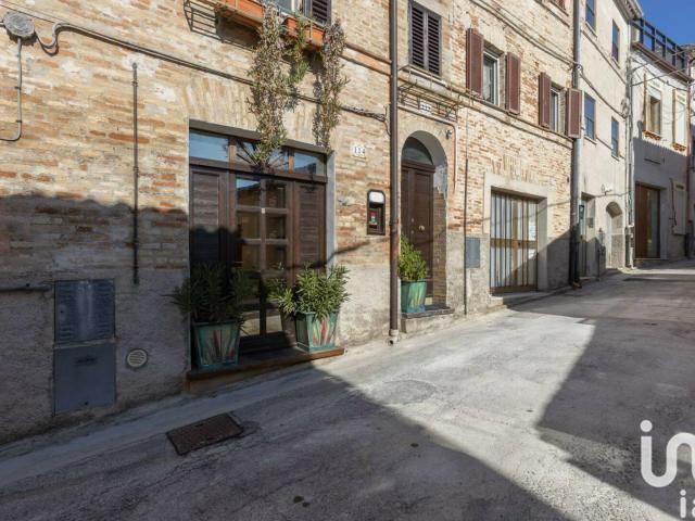 Casa in vendita a Marche, Macerata
