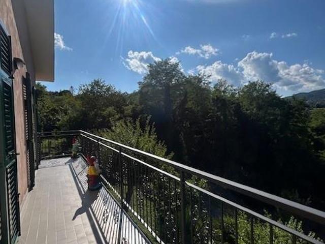 Casa in vendita a Carro, Liguria