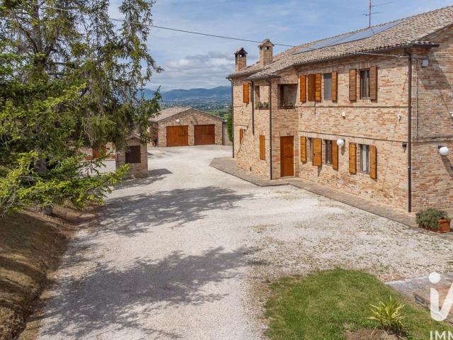 Casa in vendita a Marche, Macerata