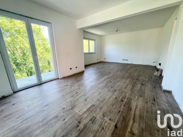 Casa in vendita a Lumarzo
