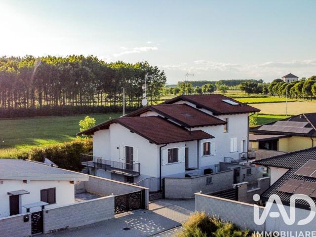 Casa in vendita a Gravellona Lomellina, Lombardia