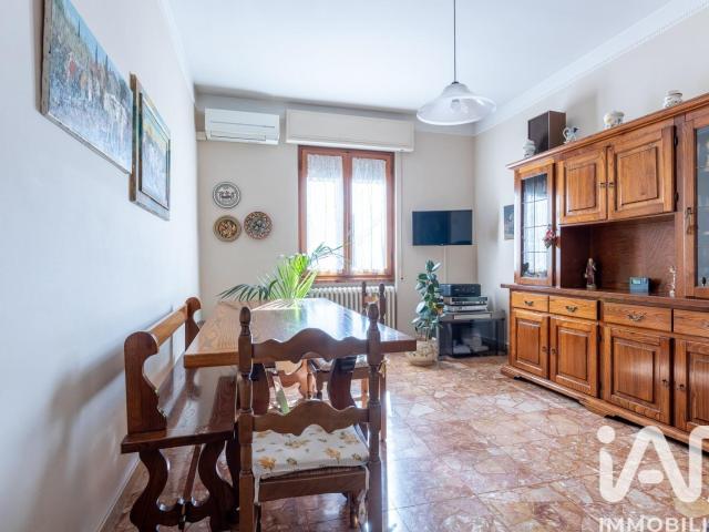 Casa in vendita a Santa Lucia, Prato