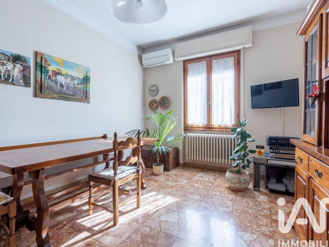 Casa in vendita a Santa Lucia, Prato