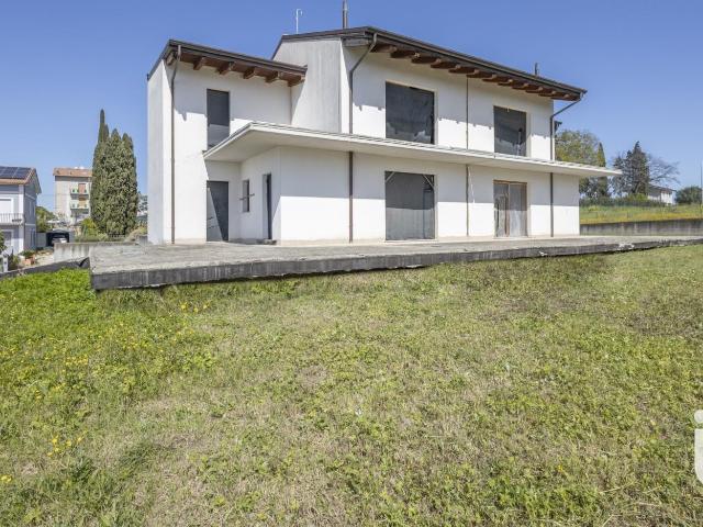 Casa in vendita a San Sabino, Marche