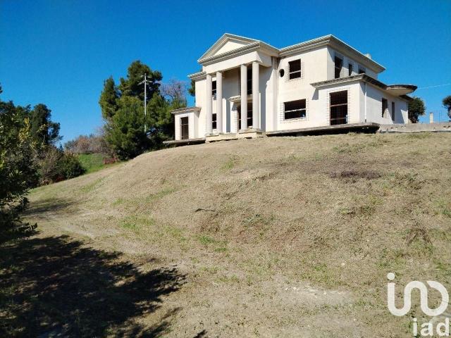 Casa in vendita a Marche, Fermo