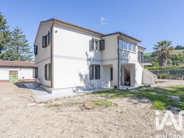 Casa in vendita a Marche, Ancona