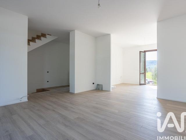 Casa in vendita a Marche, Macerata