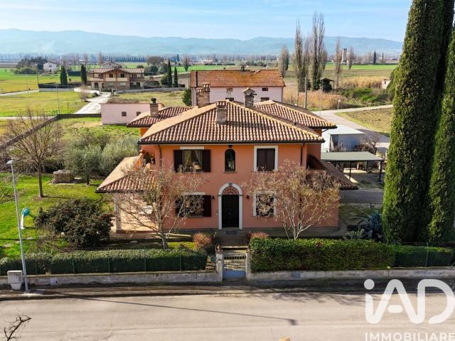 Casa in vendita a Spello, Umbria